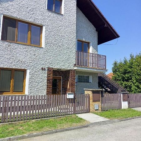 Ubytovani U Jany Hluboká nad Vltavou Exterior photo